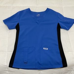 MOBB Scrub Top